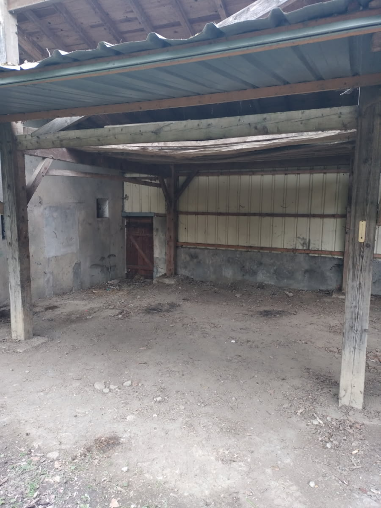 Hangar — Après